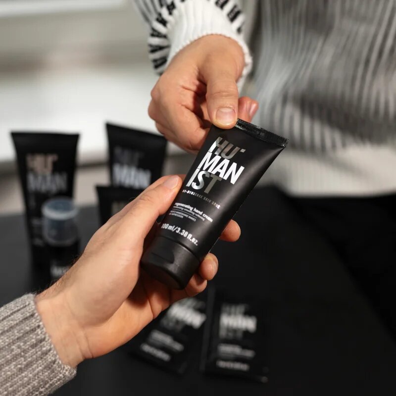 Delia Cosmetics Humanist regeneráló kézkrém 100 ml