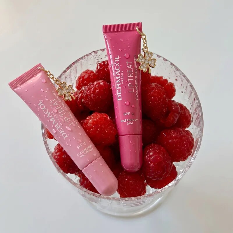 Dermacol Lip Treat hidratáló ajakfény SPF 15 árnyalat 14 Strawberry Milkshake 10 ml