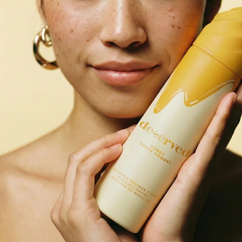 DESERVED Whipped Shower Foam Honey Greek Yogurt tusoló hab testre 250 ml