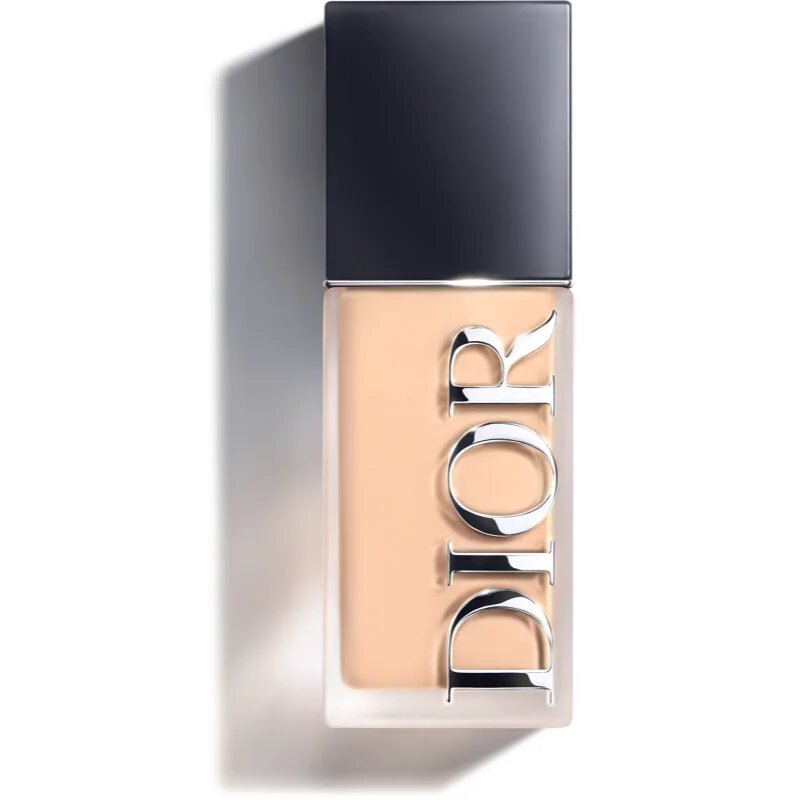 DIOR Forever Skin Wear tartós matt alapozó SPF 20 árnyalat 1.5 Warm 30 ml