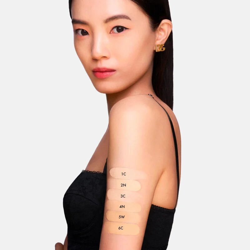 Dolce&Gabbana Fresh Rose Glow Cushion élénkítő és hidratáló alapozó SPF 50+ árnyalat 6C 15 g
