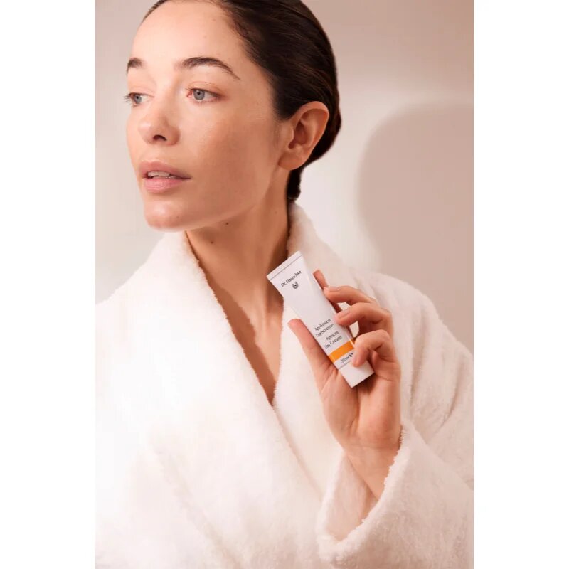 Dr. Hauschka Facial Care revitalizáló krém száraz bőrre 30 ml