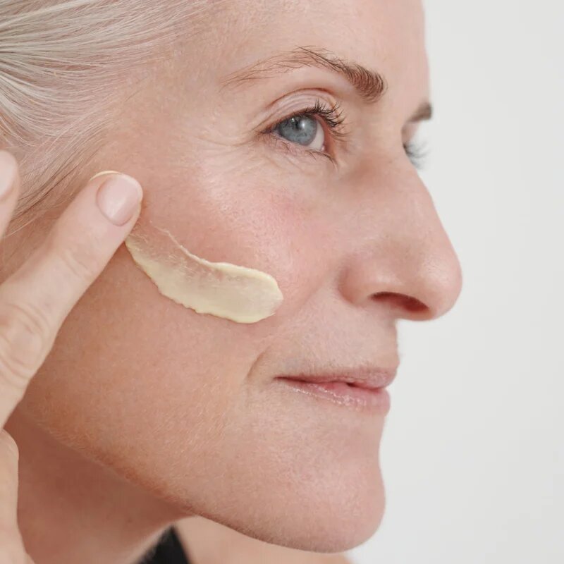 Dr. Hauschka Regeneration Intensive regeneráló nappali krém a ráncok ellen 40 ml