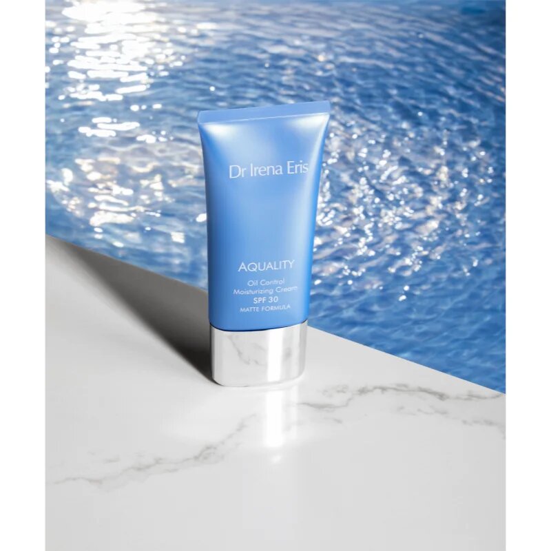 Dr Irena Eris Aquality Oil-Control Moisturizing Cream mélyen hidratáló krém a ráncok ellen SPF 30 50 ml