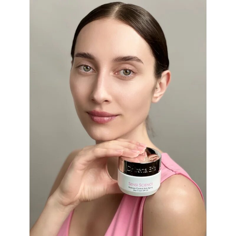 Dr Irena Eris Sensi Science Redness Control Anti-Aging Day Cream intenzív kisimító nappali krém a ráncok ellen SPF 20 50 ml