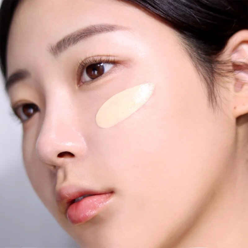 espoir Pro Tailor Foundation Be Glow hidratáló alapozó az élénk bőrért árnyalat 22 Petal 30 g