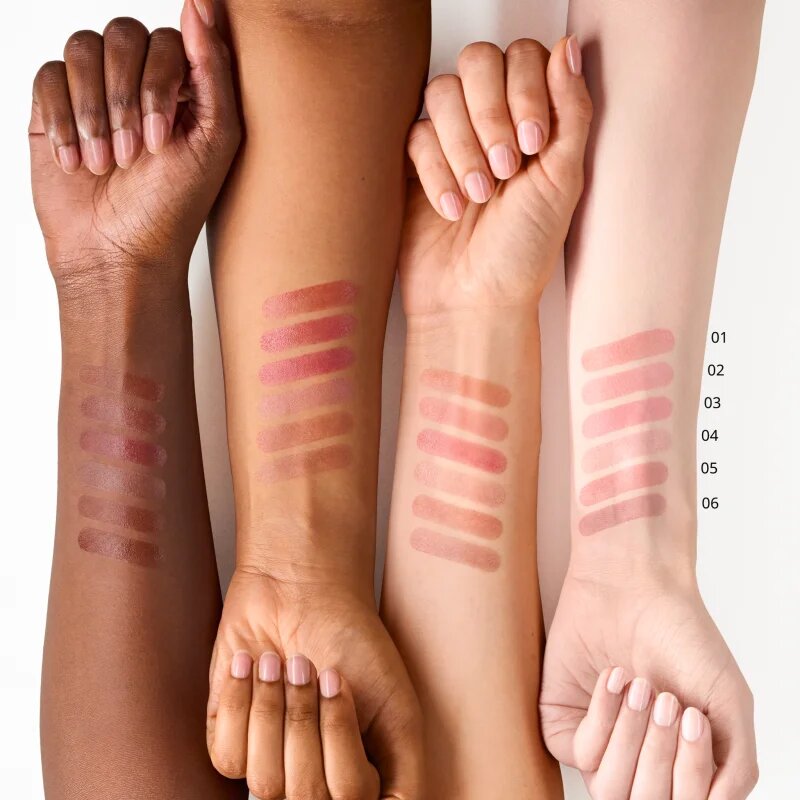 essence Blur Soufflé tonizáló ajakbalzsam matt hatással árnyalat 01 Nude Beige 3 g