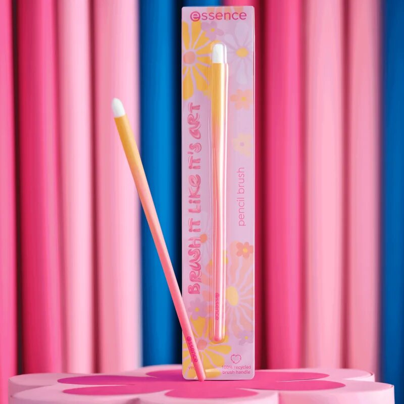 essence BRUSH IT LIKE IT'S ART pencil brush szemhéjfesték ecset 01 Precision Meets Paint-spiration 1 db
