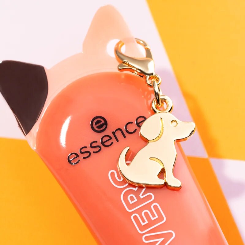 essence DOG GANG OR CAT CREW?!? DOG LOVERS tonizáló ajakbalzsam peptidekkel árnyalat 01 Best Buddy 13 ml