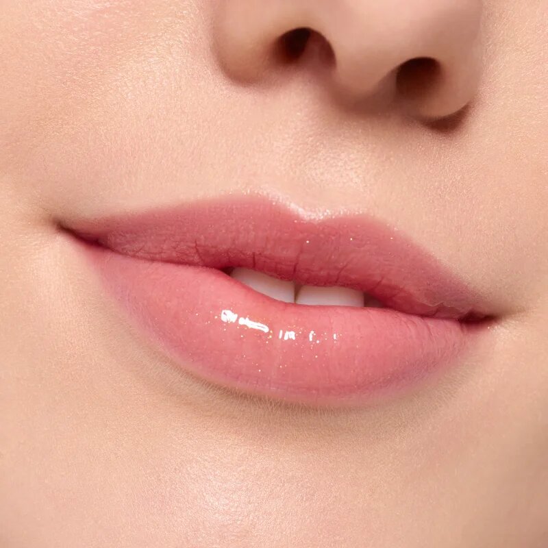 essence Dulce De Leche Bomb ajakfény árnyalat 01 Cream Come True 10 ml