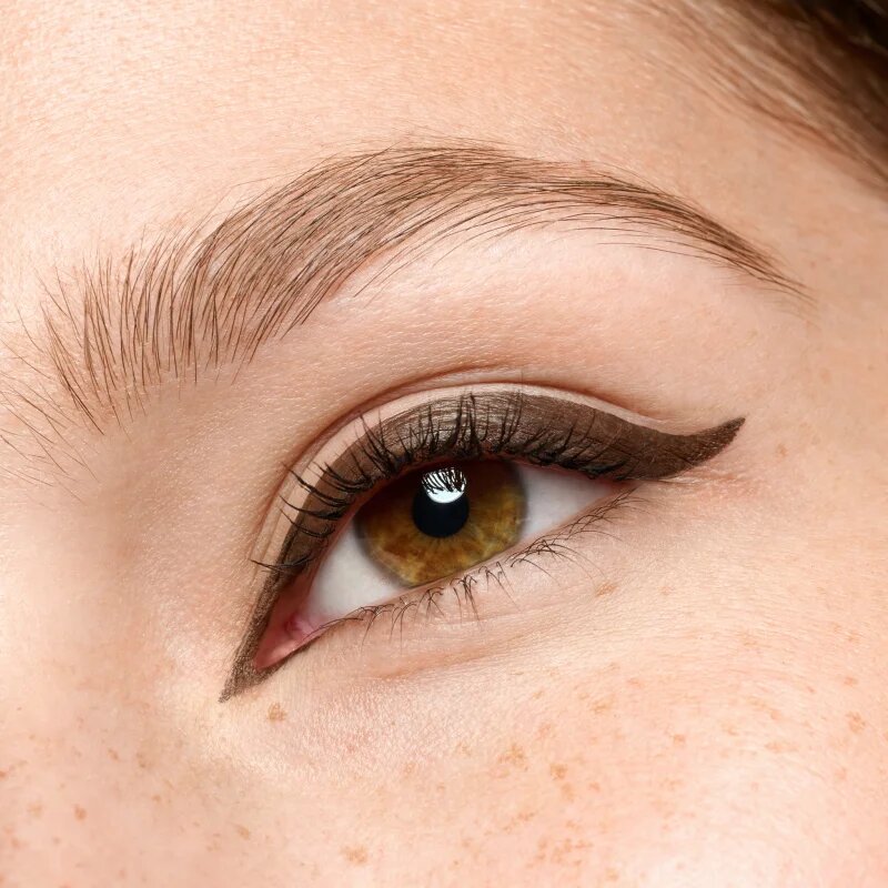 essence Eyeliner Pen ultra-fekete szemhéjtus árnyalat 020 Brown 1.1 ml