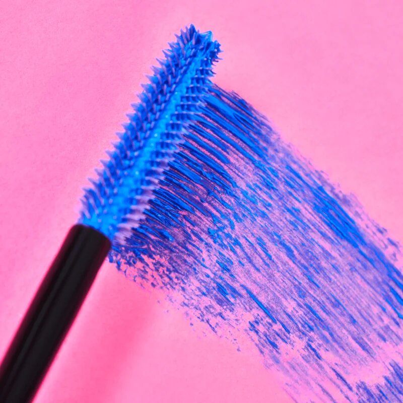 essence I LOVE EXTREME dúsító szempillaspirál árnyalat Blue 12 ml