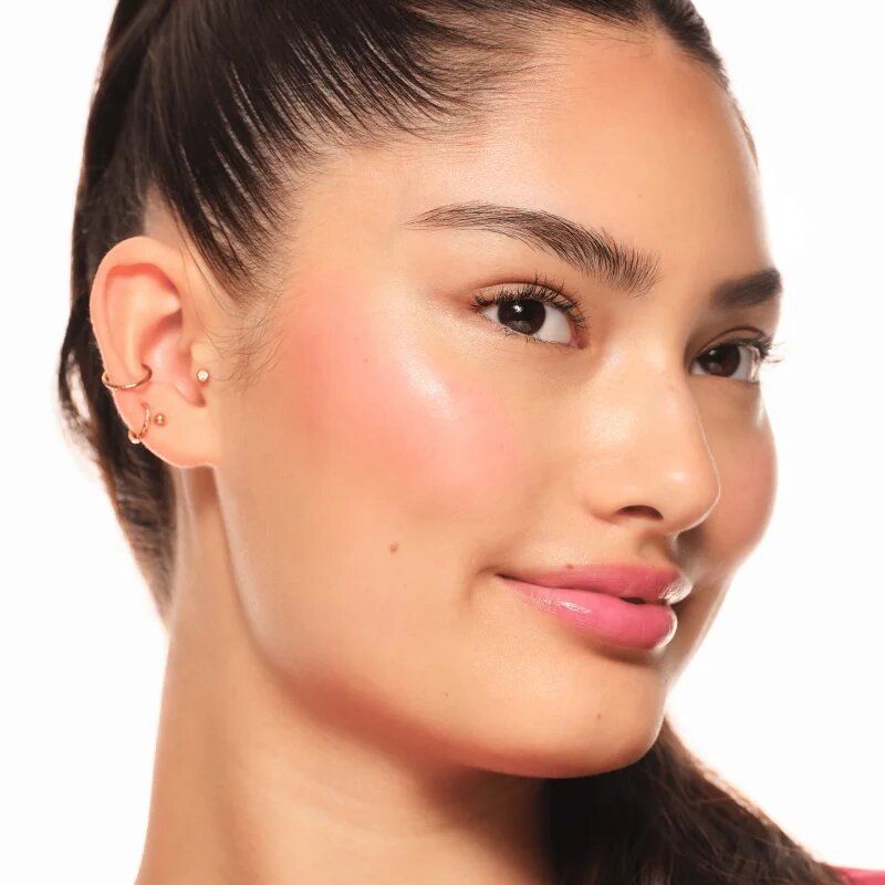 essence Juicy Berry Tinted folyékony arcpír és szájfény 3 g