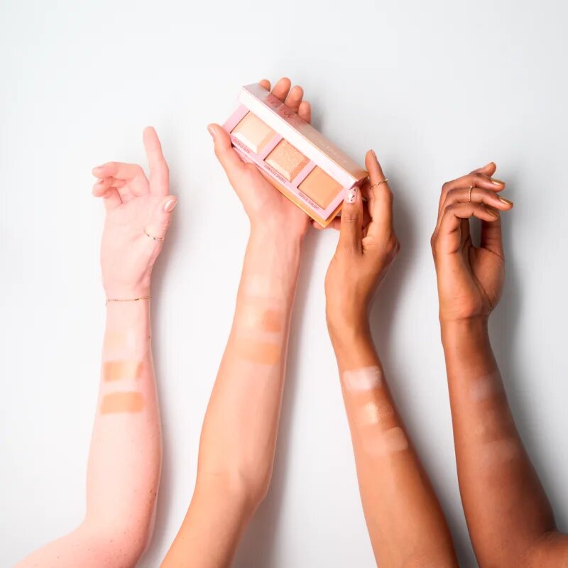 essence love that GLOW & BRONZE Púderes highlight és kontúr paletta 16 g
