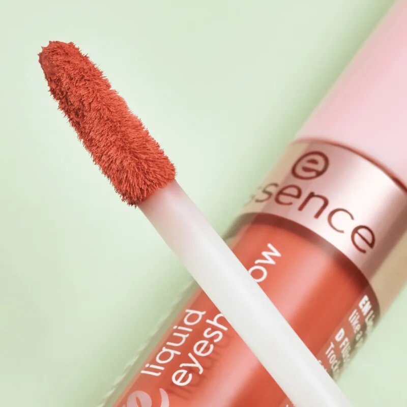 essence Matte folyékony szemhéjfesték árnyalat 03 Peach Pop 3 ml