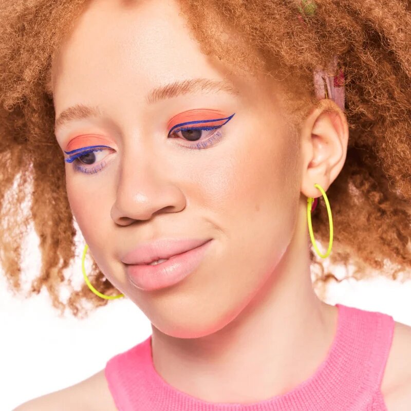 essence Matte folyékony szemhéjfesték árnyalat 03 Peach Pop 3 ml