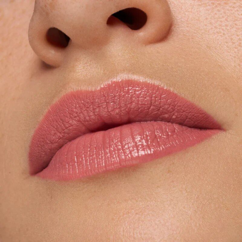 essence satin GLOW krémes rúzs szatén finish-el árnyalat 02 Blushin It 3.5 g
