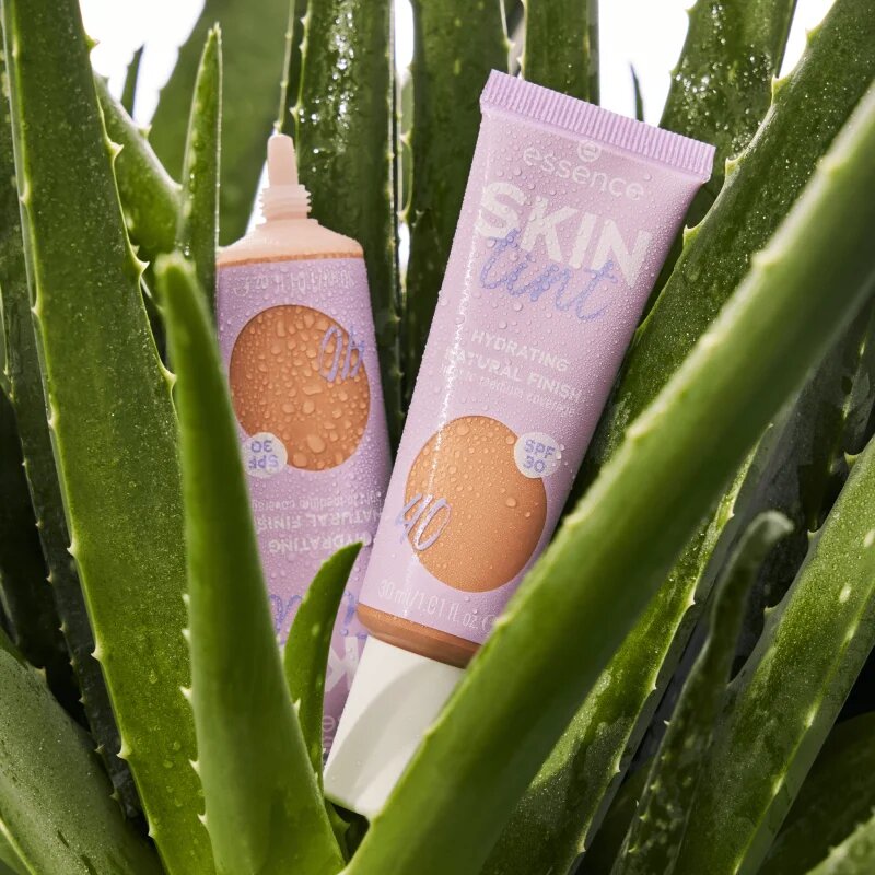 essence SKIN tint könnyű hidratáló alapozó SPF 30 árnyalat 40 30 ml