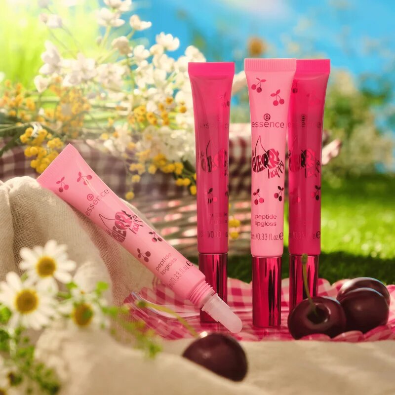 essence SO CHERRY happy ajakfény peptidekkel árnyalat 01 Cherry On Top 10 ml