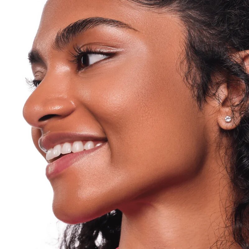 essence Soft Touch bronzosító matt hatással árnyalat 10 whipped buttercup 10 g