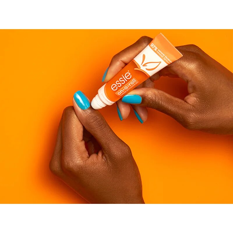 Essie on a roll tápláló körömolaj roll-on 135 ml