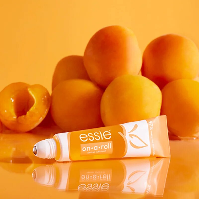 Essie on a roll tápláló körömolaj roll-on 135 ml
