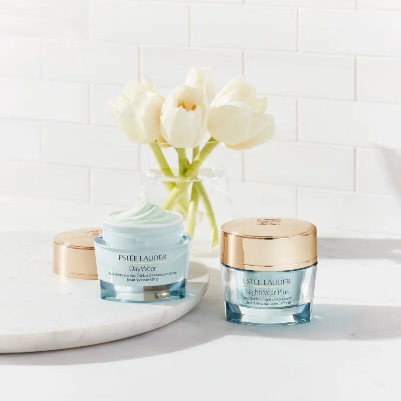 Estée Lauder DayWear Multi-Protection Anti-Oxidant 24H-Moisture Creme nappali védőkrém száraz bőrre SPF 15 50 ml