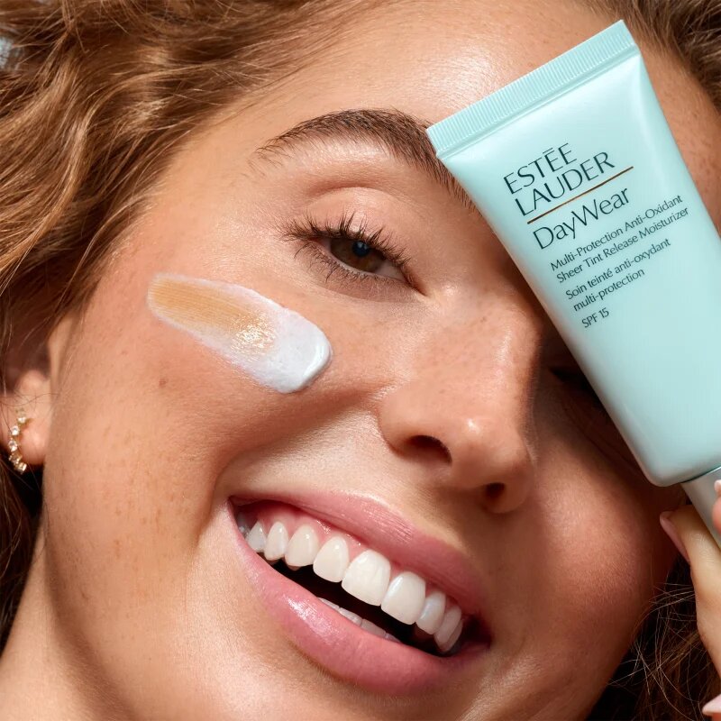 Estée Lauder Multi-Protection Anti-Oxidant Sheer Tint Release Moisturizer Mini hidratáló krém tonizáló minden bőrtípusra 15 ml