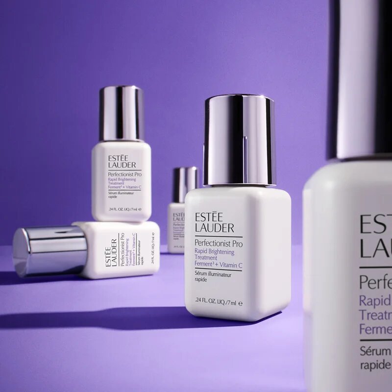 Estée Lauder Perfectionist Pro Rapid Brightening Treatment with Ferment³ + Vitamin C bőrélénkítő szérum C-vitaminnal a sötét foltok ellen 50 ml
