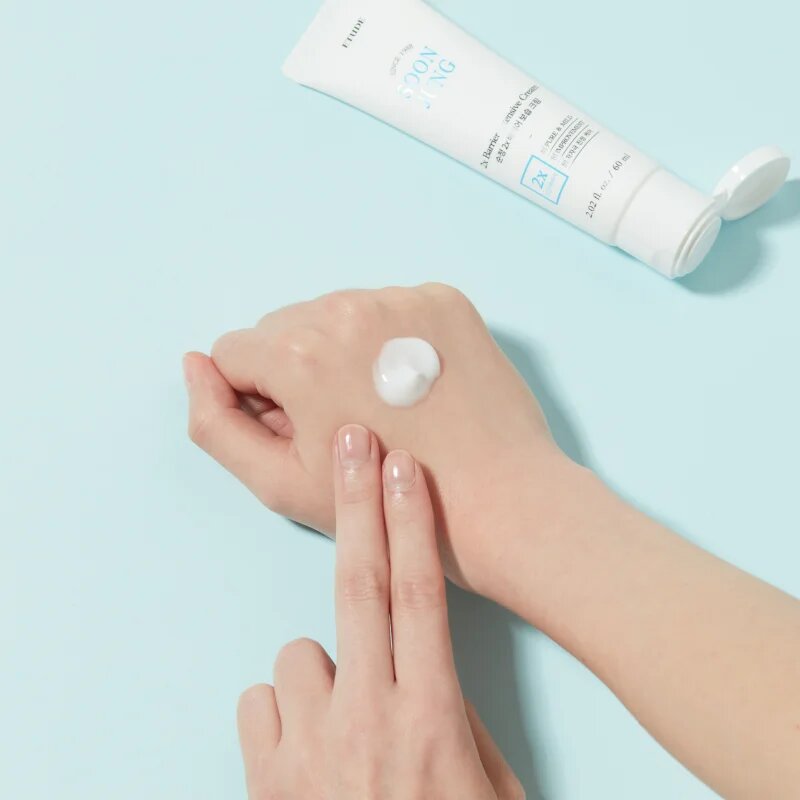 ETUDE SoonJung 2x Barrier Intensive Cream intenzíven hidratáló krém a bőrréteg megújítására 60 ml