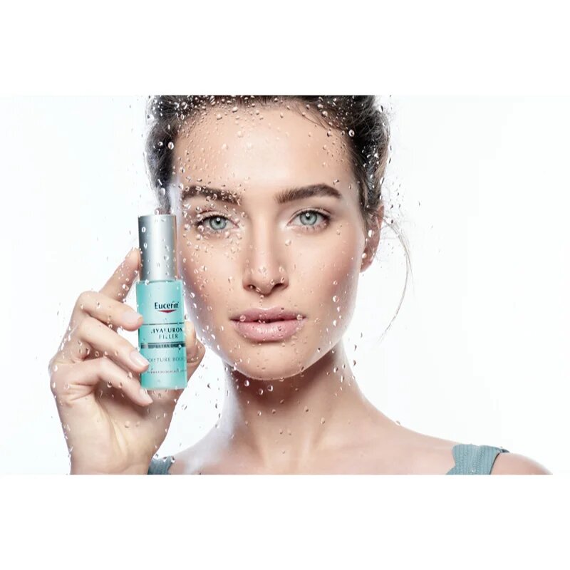 Eucerin Hyaluron-Filler Moisture Booster könnyű szérum a bőr intenzív hidratálásához 30 ml