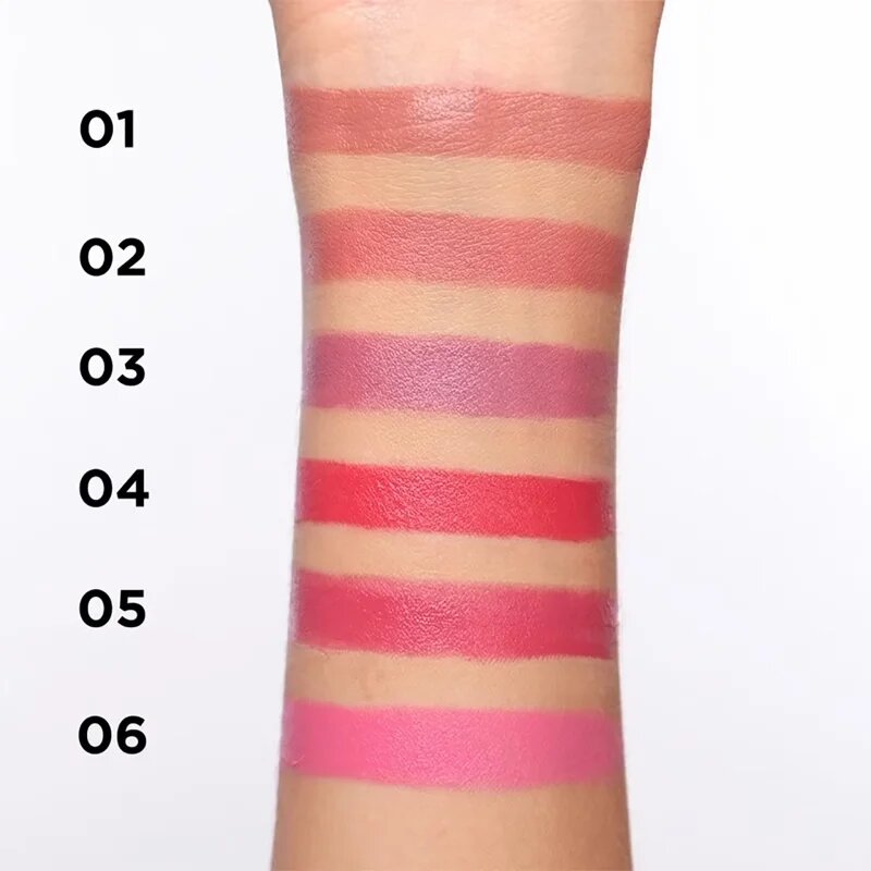 Eveline Cosmetics Kiss Me Quick! hidratáló rúzs matt hatással árnyalat 02 4.2 g