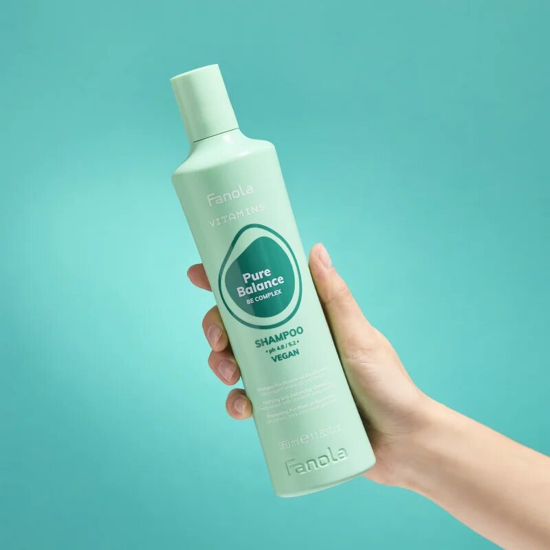 Fanola Vitamins Pure Balance Shampoo tisztító sampon zsíros korpa ellen 350 ml