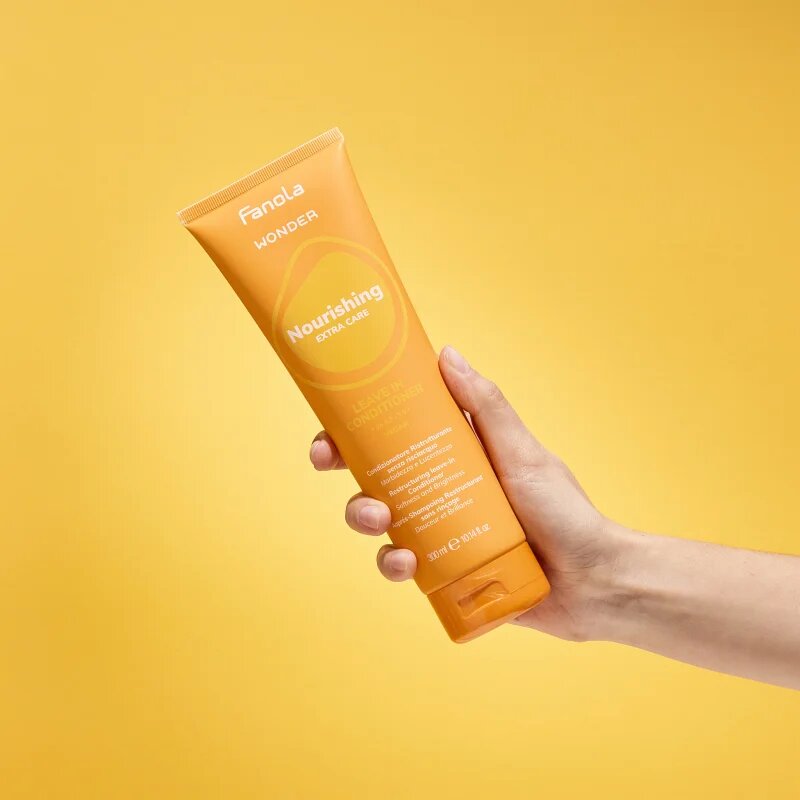 Fanola Wonder Nourishing Conditioner öblítés nélküli kondicionáló táplált és fényes hatásért 300 ml
