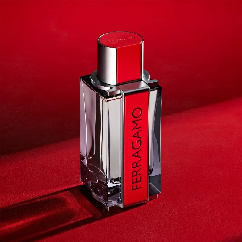 Ferragamo Red Leather Eau de Parfum uraknak 50 ml