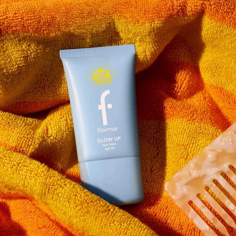 flormar Glow Up Sun Base SPF 50 hidratáló bázis alapozó alá az élénk bőrért SPF 50 40 ml