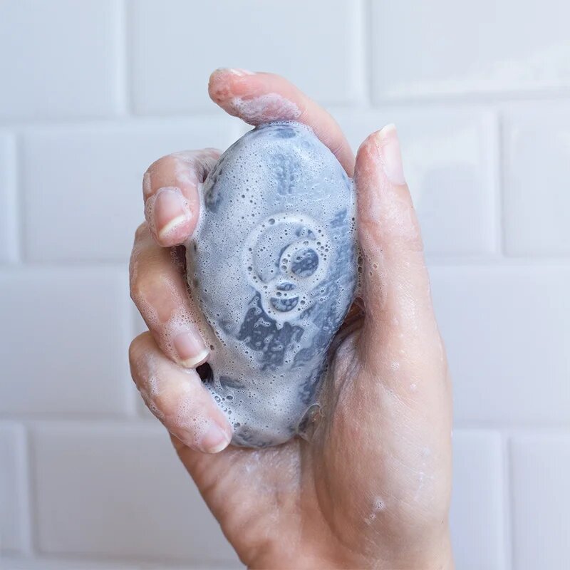 Foamie Too Coal To Be True szilárd arctisztító normál és kombinált bőrre 60 g