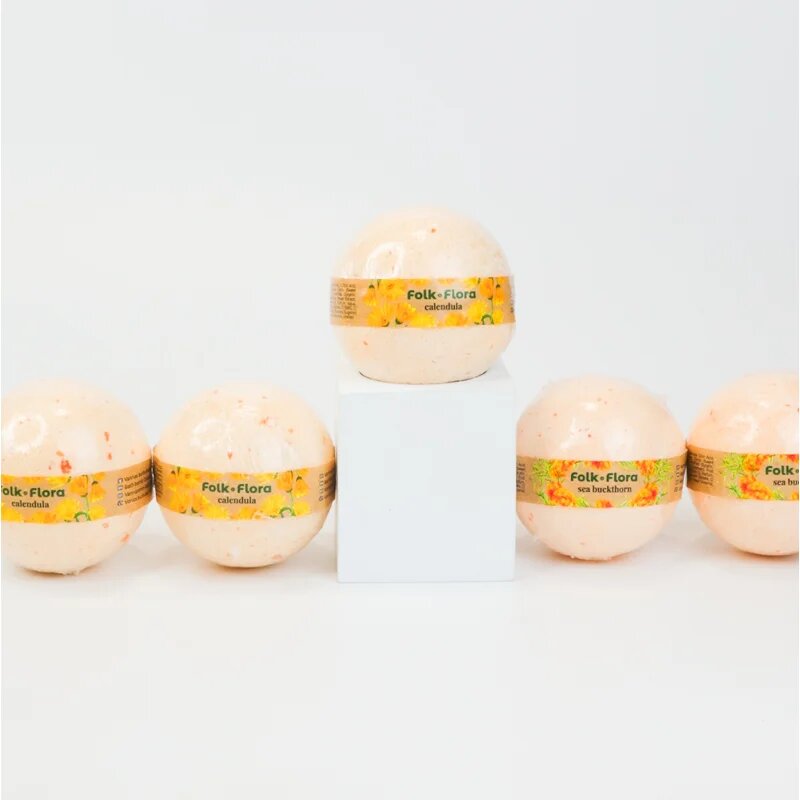 Folk & Flora Calendula pezsgő fürdőgolyó körömvirággal 130 g