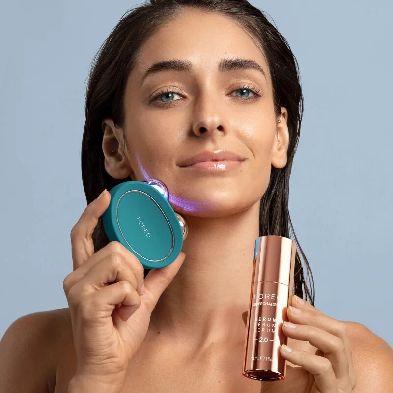 FOREO BEAR™ 2 mikroáramos tonizáló készülék az arcra Evergreen 1 db
