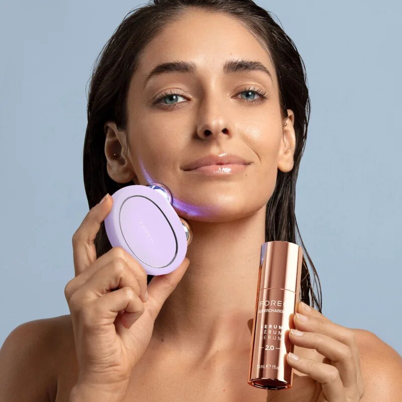 FOREO BEAR™ 2 mikroáramos tonizáló készülék az arcra Lavender 1 db