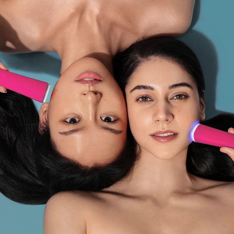 FOREO ESPADA™ 2 toll kék világítással a pattanások csökkentésére Fuchsia 1 db