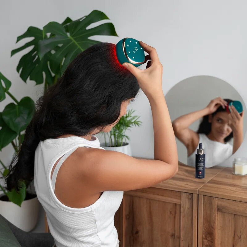 FOREO FAQ™ 301 hajnövekedést serkentő masszázseszköz Blue Emerald 1 db