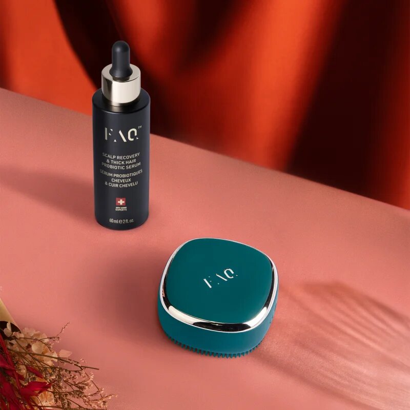 FOREO FAQ™ 301 hajnövekedést serkentő masszázseszköz Blue Emerald 1 db