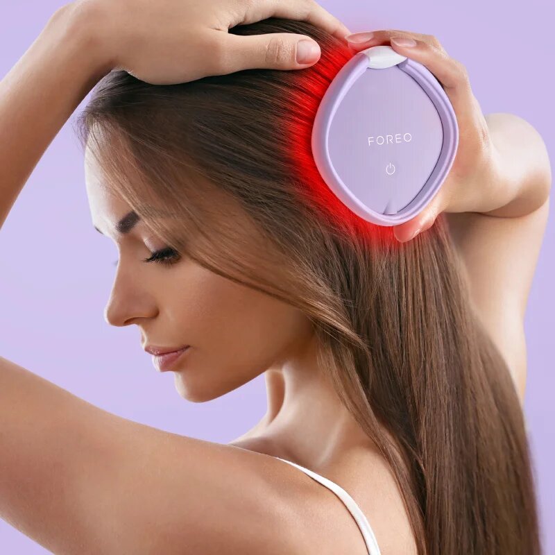 FOREO FLIP™ Play Advanced 3-in-1 fésű LED megvilágítással I Lilac You 1 db