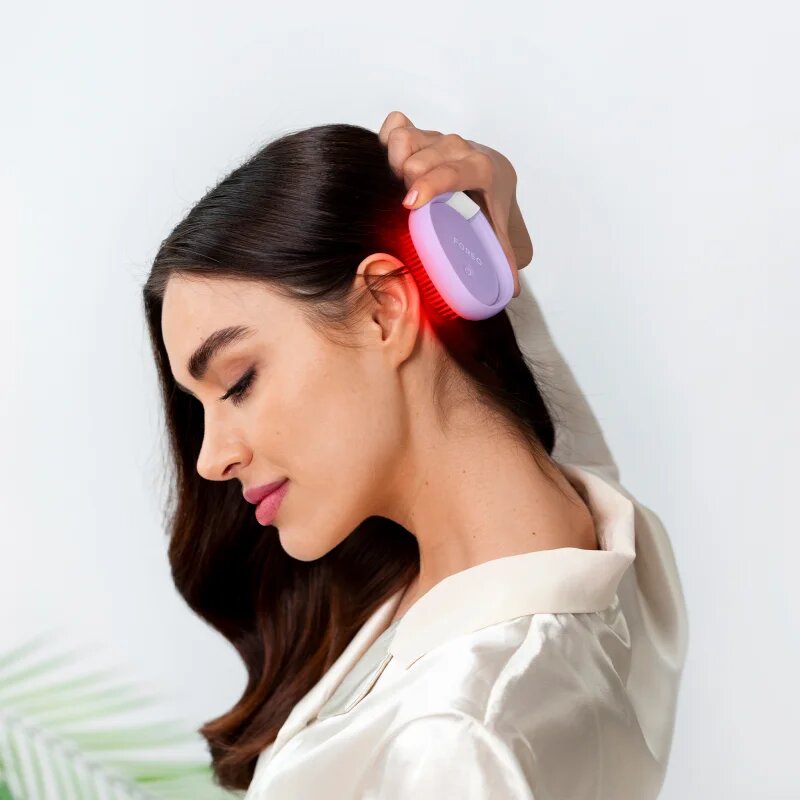 FOREO FLIP™ Play Advanced 3-in-1 fésű LED megvilágítással I Lilac You 1 db