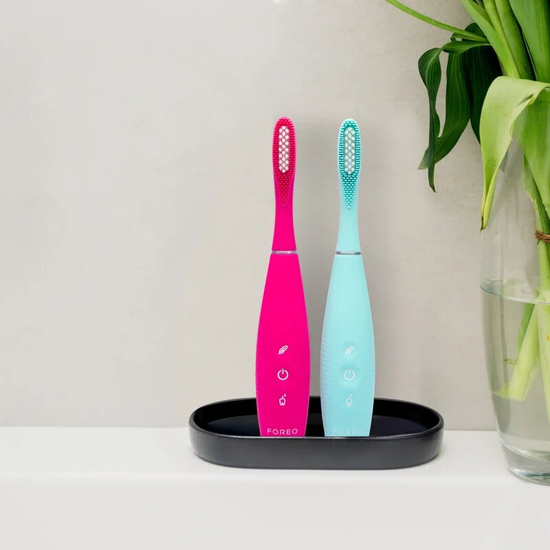 FOREO ISSA™ 4 elektromos fogkefe Fuchsia 1 db