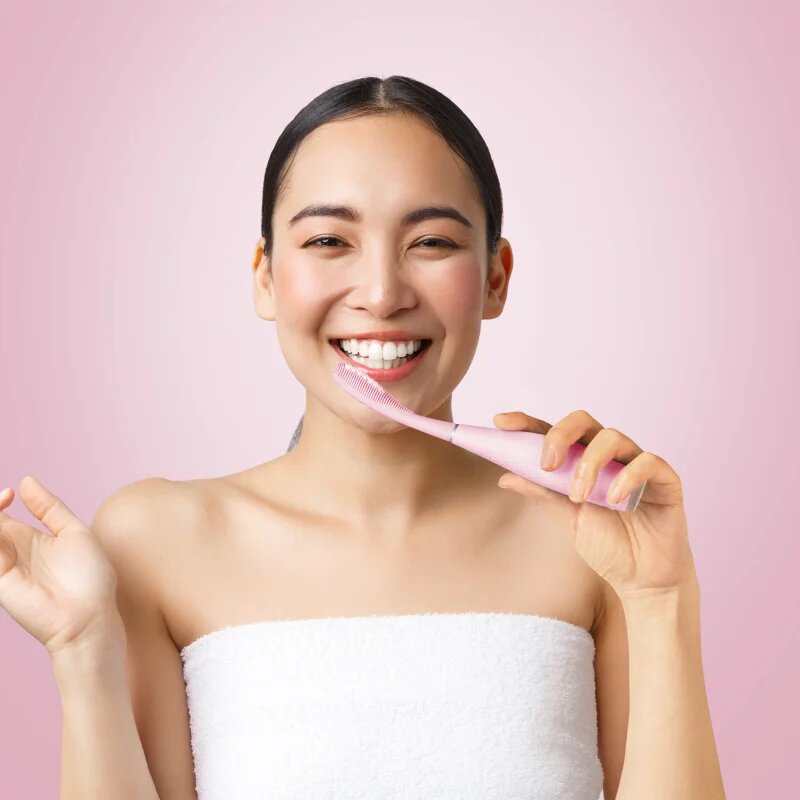 FOREO ISSA™ 4 elektromos fogkefe Pearl Pink 1 db
