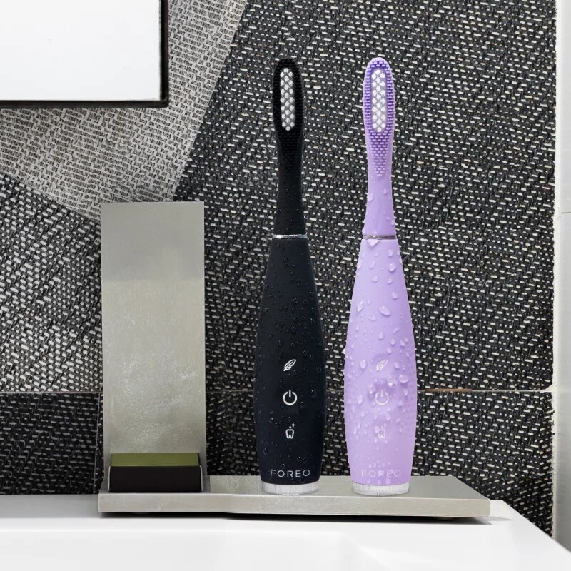 FOREO ISSA™ 4 Plus elektromos fogkefe Lavender 1 db