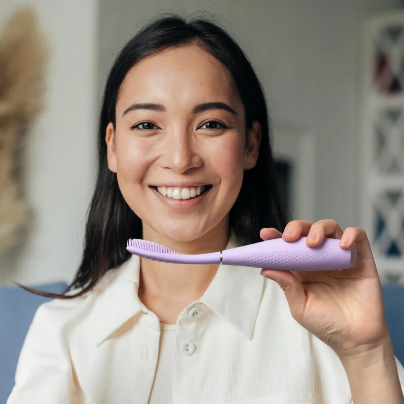 FOREO ISSA™ 4 Plus elektromos fogkefe Lavender 1 db