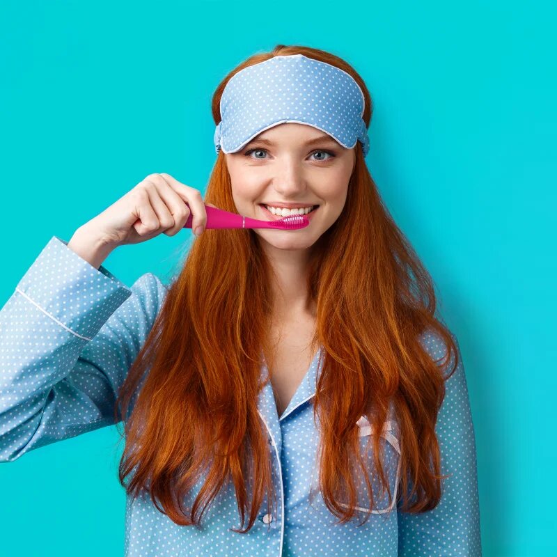 FOREO ISSA™ 4 Smile elektromos fogkefe 5 éves kortól Wild Strawberry 1 db